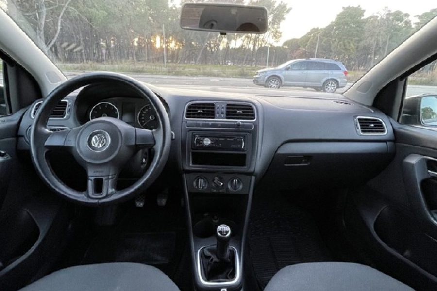 Volkswagen Polo 2010 Black