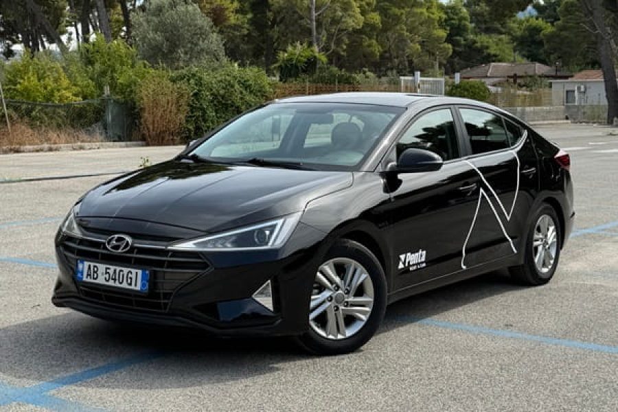 Hyundai Elantra 2020 Black