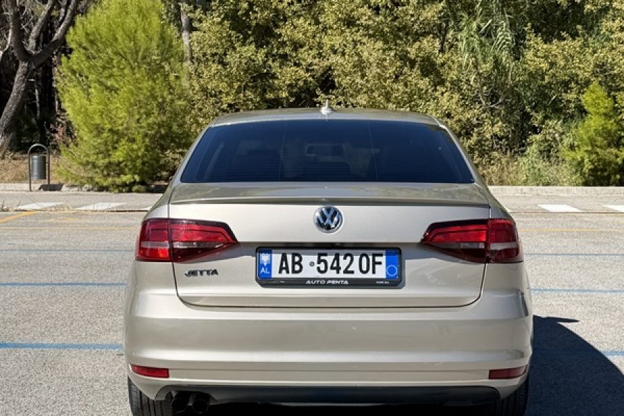 Volkswagen Jetta 2013 (Gold)